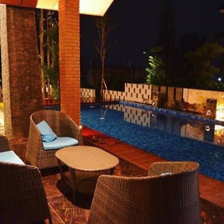 Villa Agro Kusuma Pinus R7 Batu  Eksteriør billede